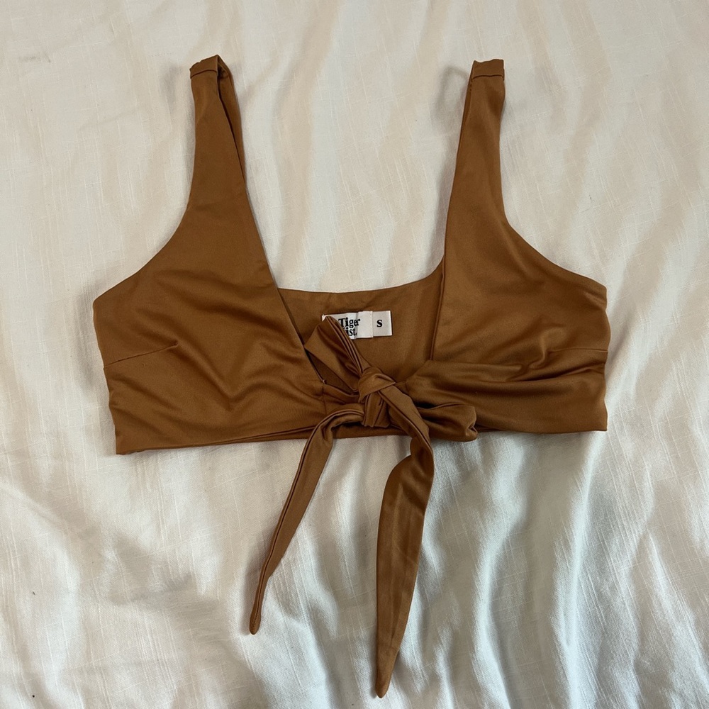 Tiger Mist Tie Front Crop Top